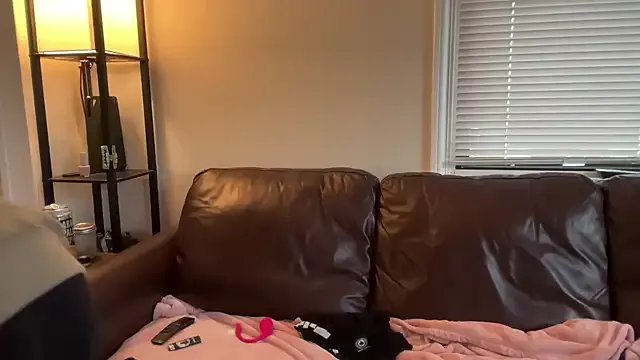 SpaceCowWhore on StripChat