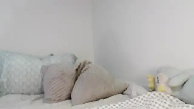 SparklingSoleil on StripChat