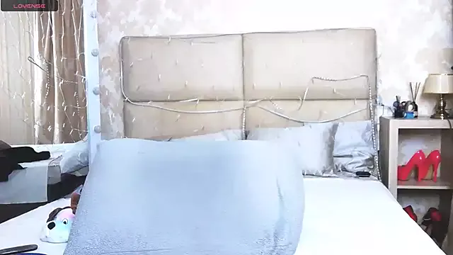 Freechat StaceyDarling on StripChat