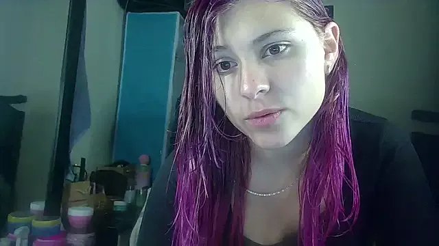 Star_Eli on StripChat