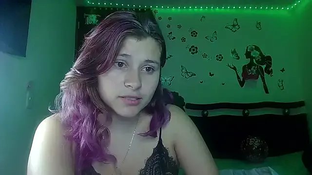 Star_Eli on StripChat