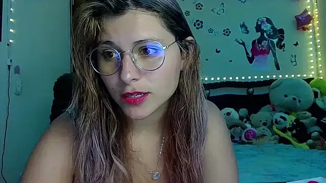 Star_Eli on StripChat