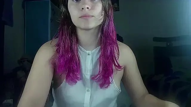 Star_Eli on StripChat