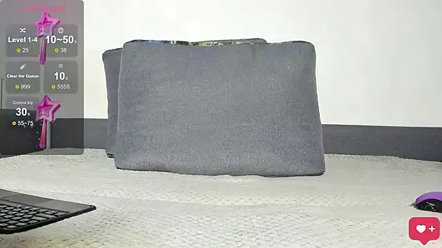 Freechat stassie_mil on StripChat