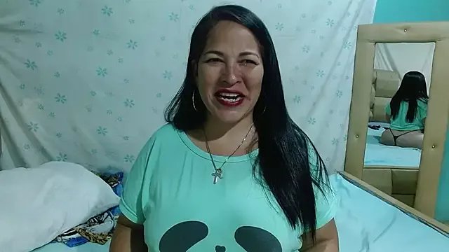 Stefanny_Taylor_ on StripChat