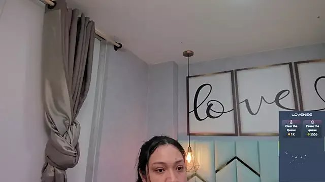 stefany_duque1_ on StripChat