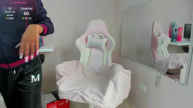 StefanyMiler on StripChat