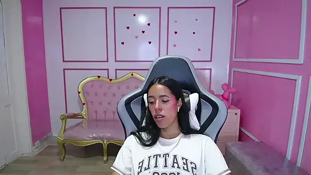 stephania_t on StripChat