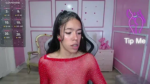 stephania_t on StripChat