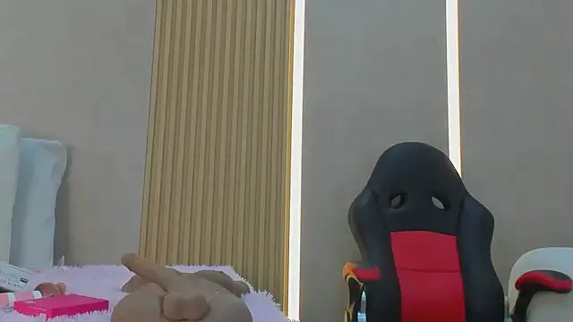 stephany_summer on StripChat