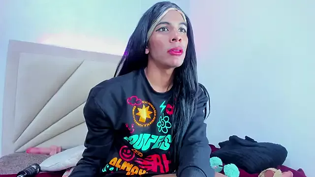 Offline Strella_ferrera on StripChat