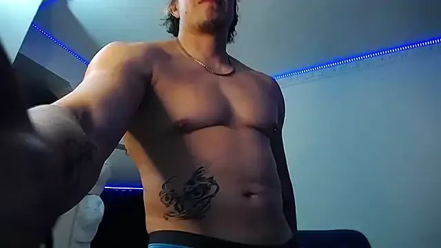 strongboy_ on StripChat