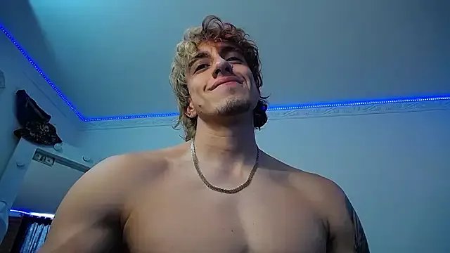 strongboy_ on StripChat