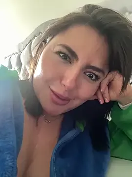 Offline sukhakunis1 on StripChat