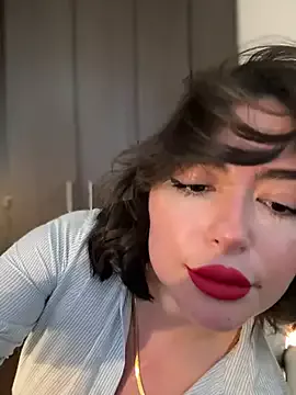 Offline sukhakunis1 on StripChat