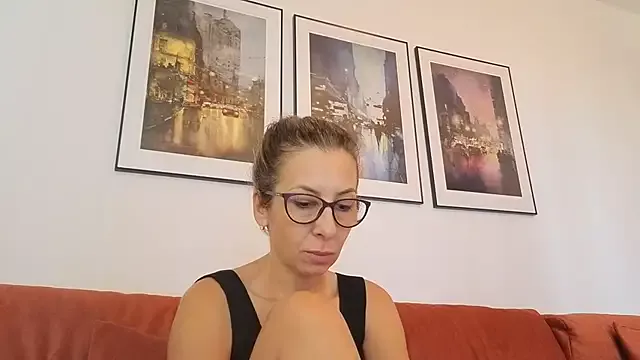 Offline SukyGirl on StripChat