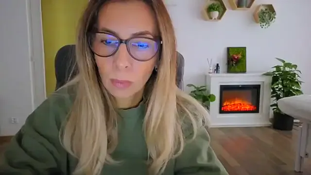 Offline SukyGirl on StripChat