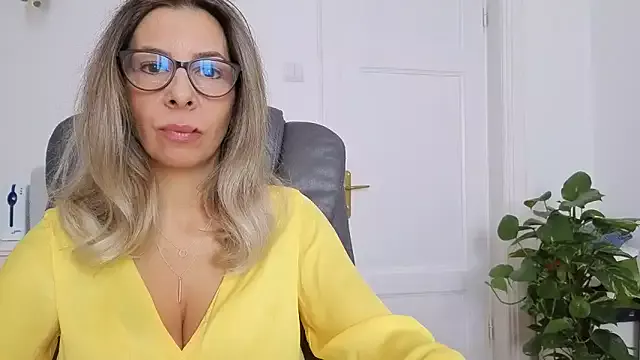 Offline SukyGirl on StripChat