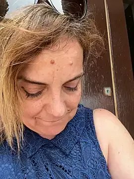 Sunbelxx on StripChat