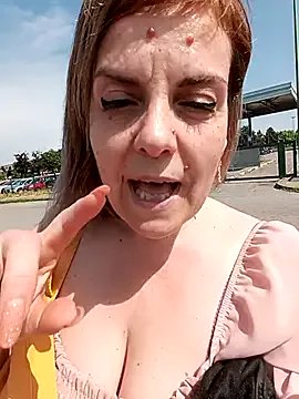 Sunbelxx on StripChat