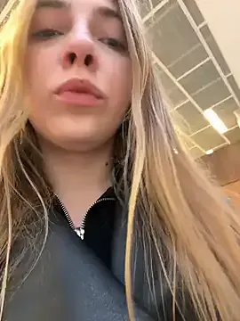 Sunny___Bunny on StripChat