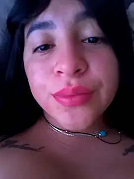 sunshine_maddy on StripChat