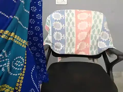 Surjeet_Kaur on StripChat