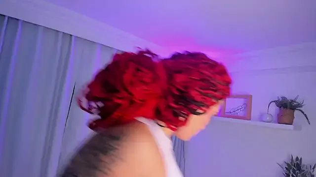 Freechat susyy7 on StripChat