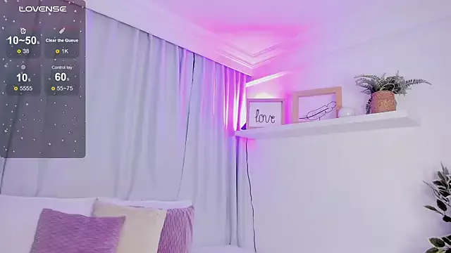 Freechat susyy7 on StripChat