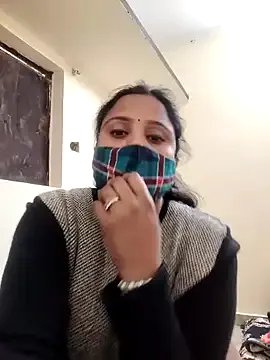 Sweet-kajal7 on StripChat