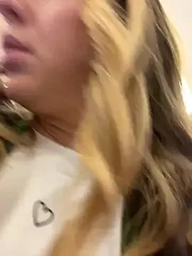 Sweet___Emily on StripChat