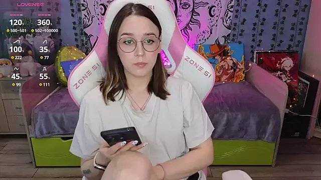 Sweet_frosti on StripChat