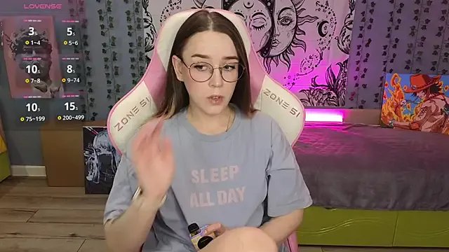 Sweet_frosti on StripChat