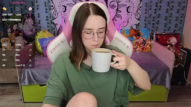 Sweet_frosti on StripChat