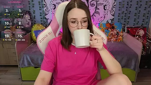 Sweet_frosti on StripChat