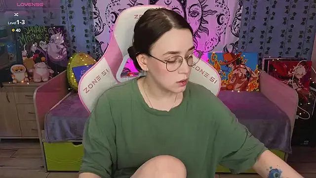 Sweet_frosti on StripChat