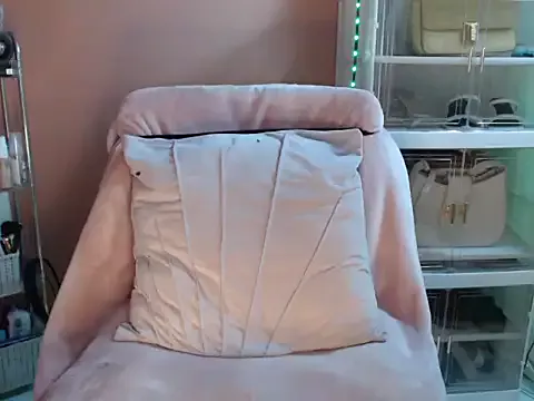 Offline Sweet_kitty60xx on StripChat