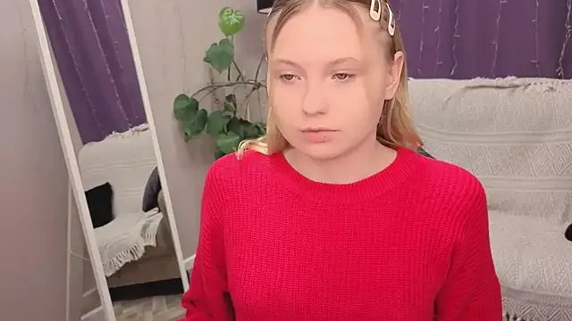 Sweet_M1la on StripChat