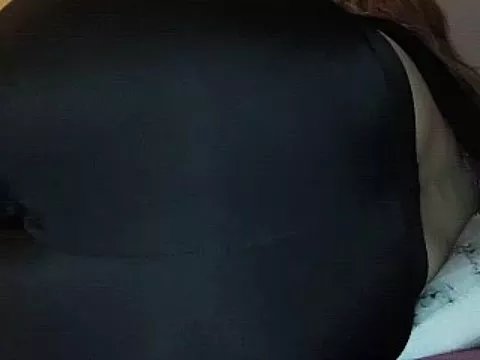 SWEETLUNA077 on StripChat