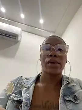 sweetsarabig22cm on StripChat