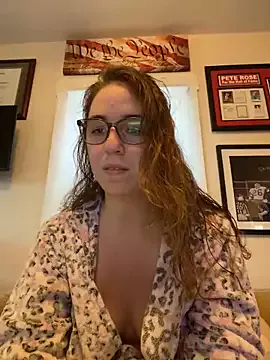 Offline sweetsocalgirl on StripChat