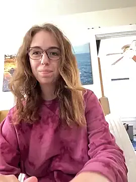 Offline sweetsocalgirl on StripChat