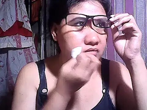 sweetsosie18 on StripChat