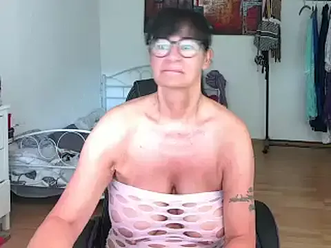 Offline Sylly on StripChat