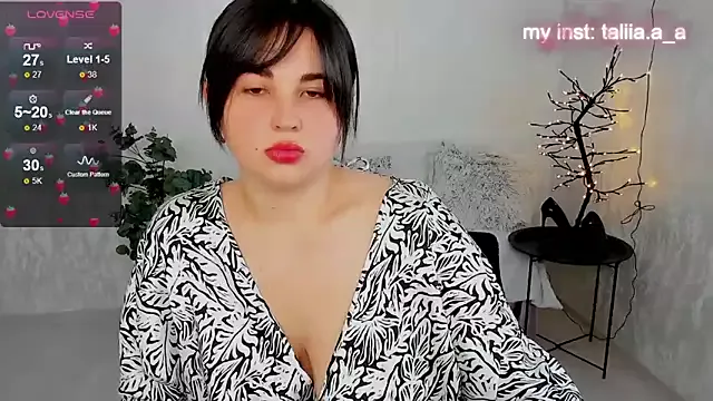 Offline Talla_a on StripChat