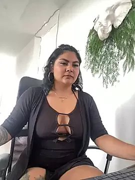 Tamara_Curvy on StripChat