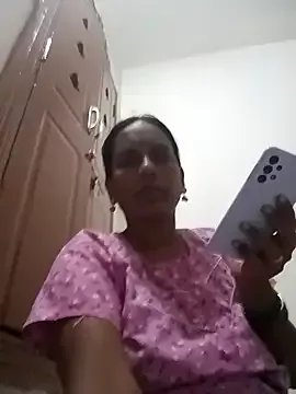 Tamil_Meera12 on StripChat
