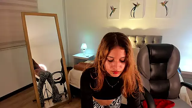 Freechat Tamy_edwards on StripChat