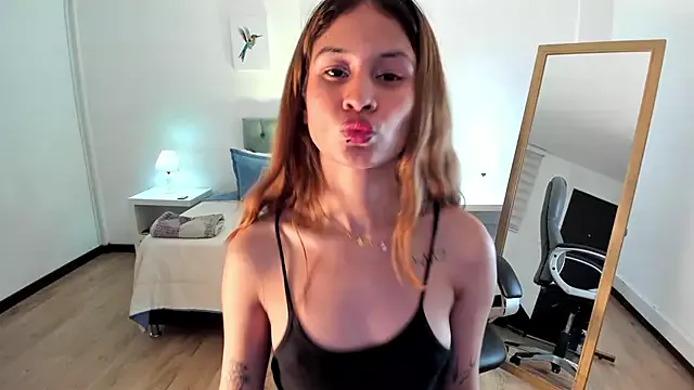 Freechat Tamy_edwards on StripChat