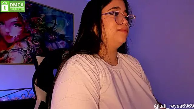 tati_reyess on StripChat